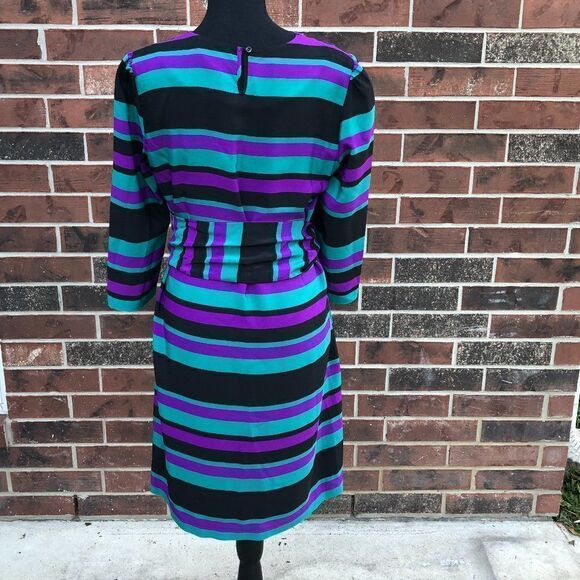 NWT Tegan 100% Silk Striped Dress Size 8 - Picture 8 of 10